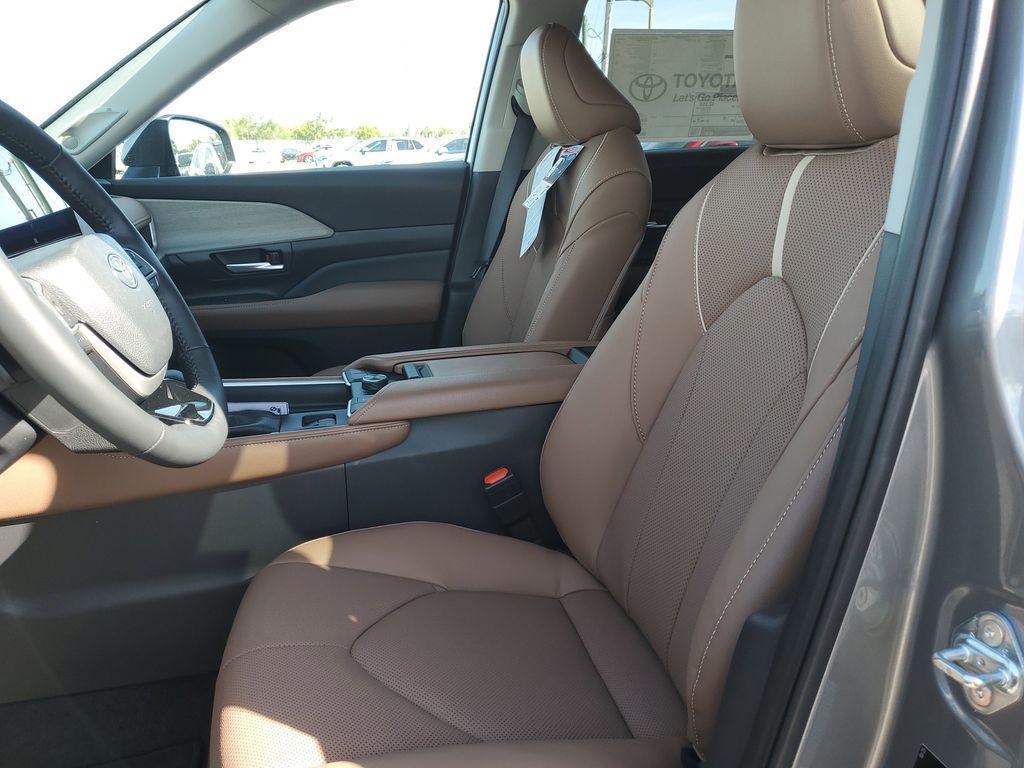 new 2026 Toyota Grand Highlander car, priced at $57,312