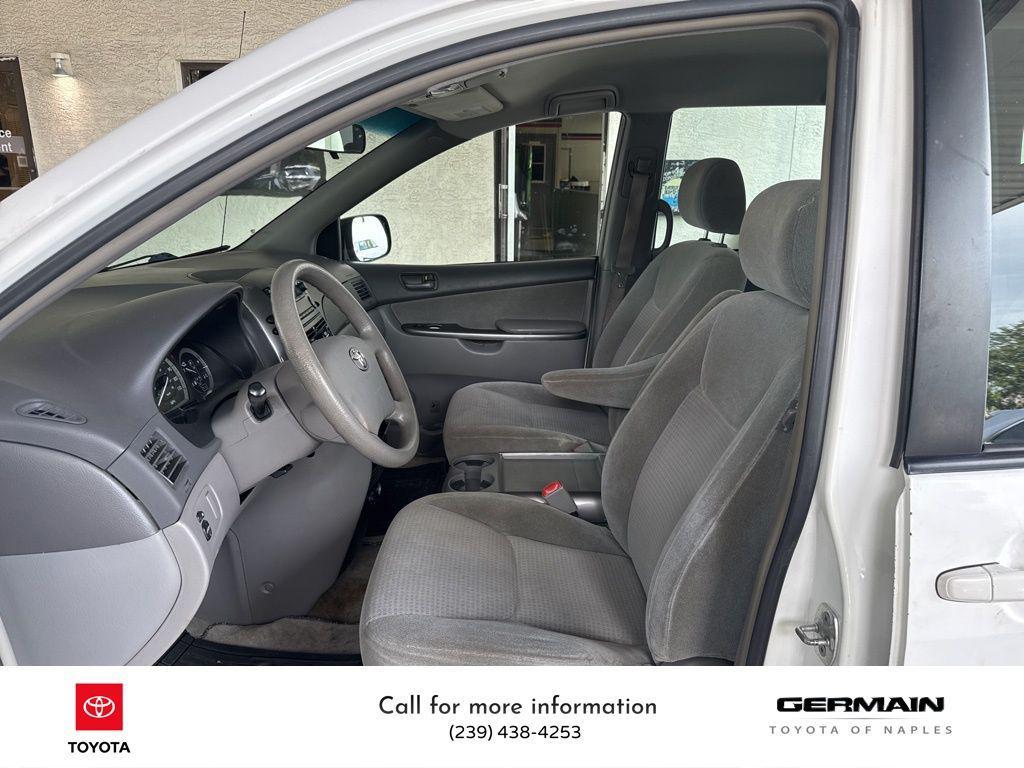 used 2007 Toyota Sienna car, priced at $5,950