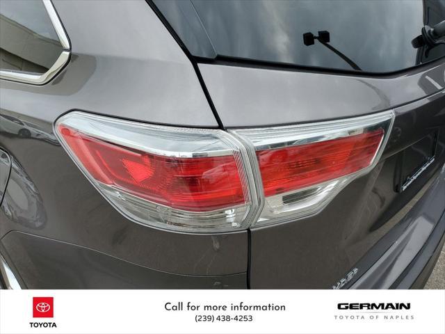 used 2014 Toyota Highlander car, priced at $15,950