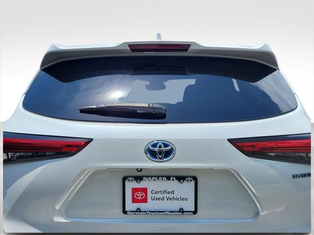 used 2022 Toyota Highlander Hybrid car, priced at $38,552