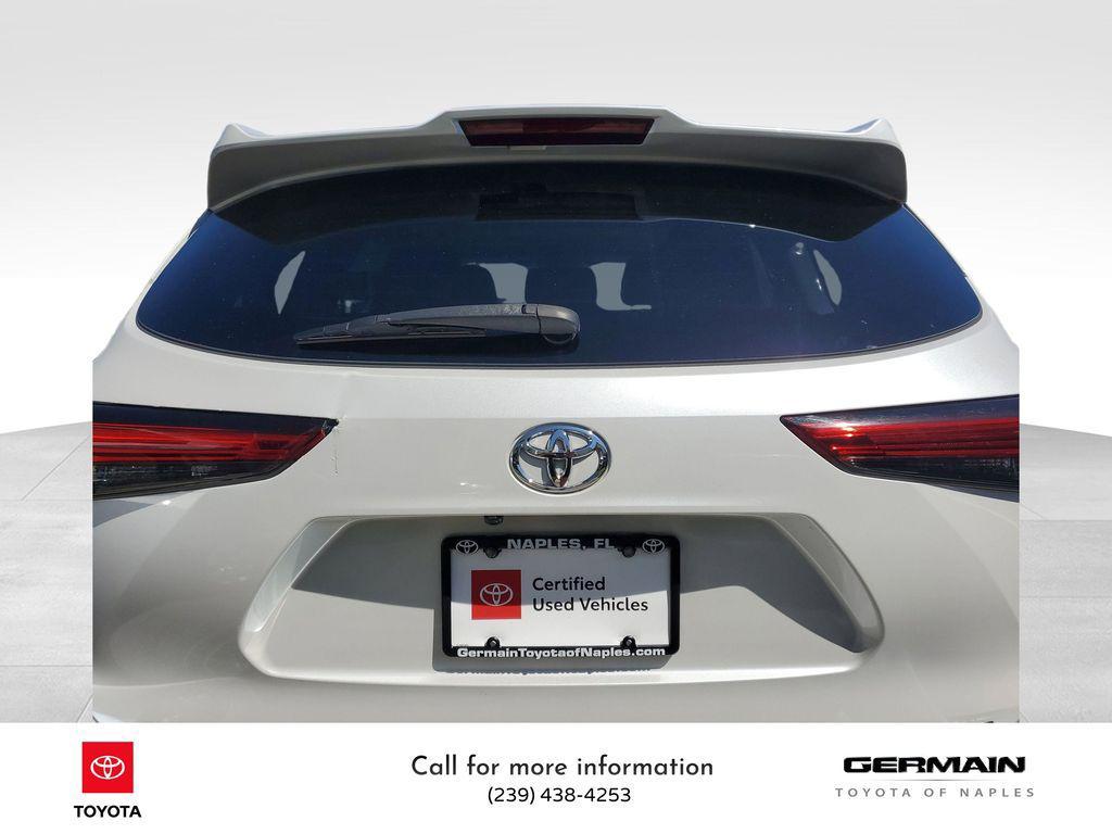 used 2022 Toyota Highlander car, priced at $23,774