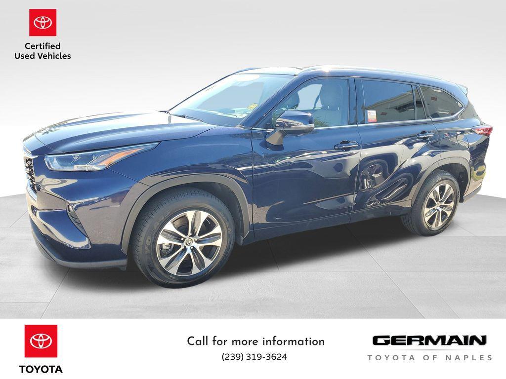 used 2021 Toyota Highlander car, priced at $26,772