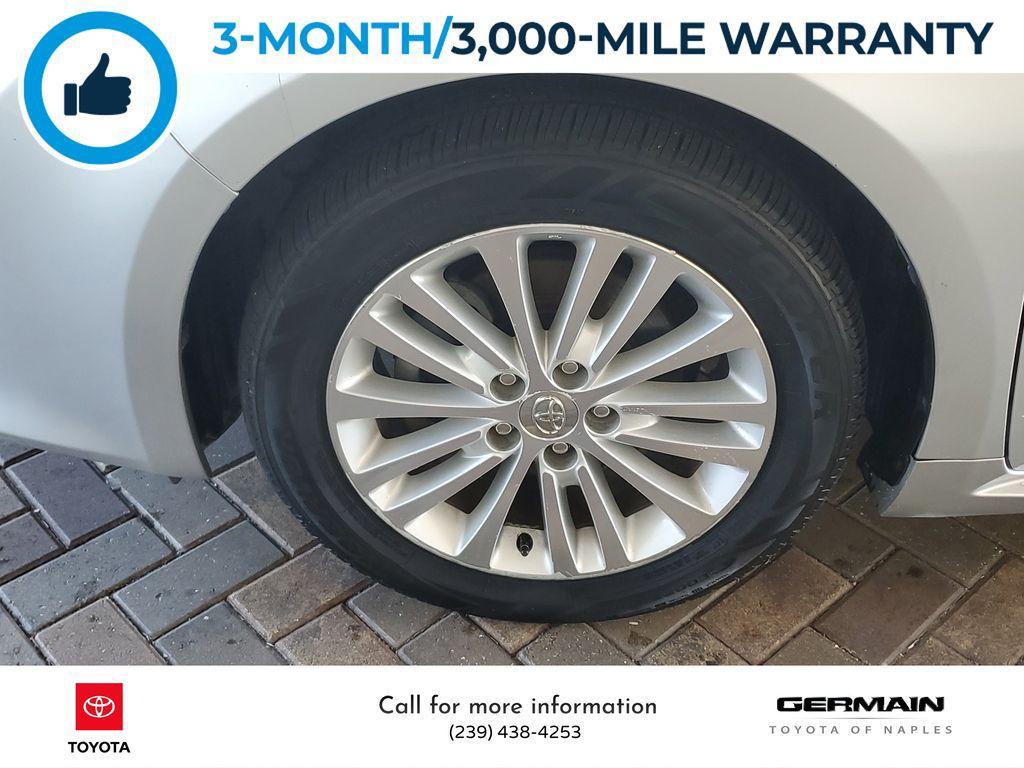 used 2014 Toyota Avalon Hybrid car, priced at $12,759