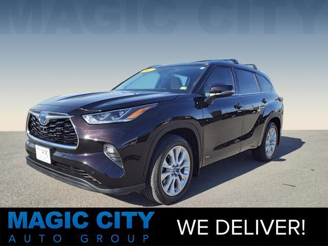 used 2022 Toyota Highlander Hybrid car, priced at $39,944