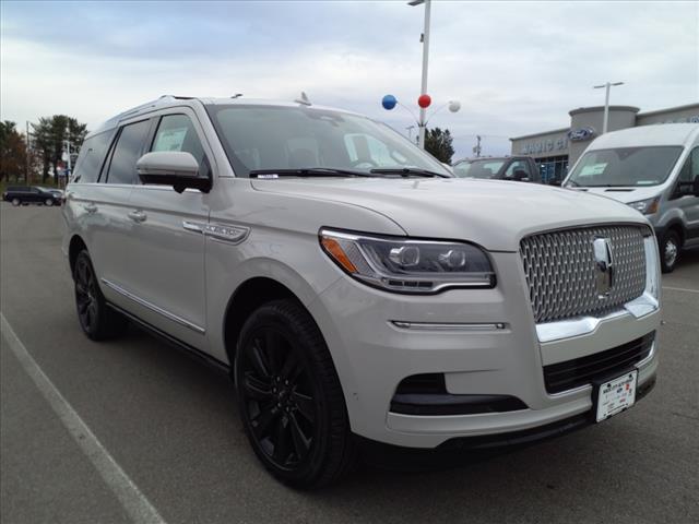 new 2024 Lincoln Navigator car, priced at $109,795