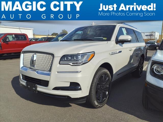 new 2024 Lincoln Navigator car, priced at $109,795