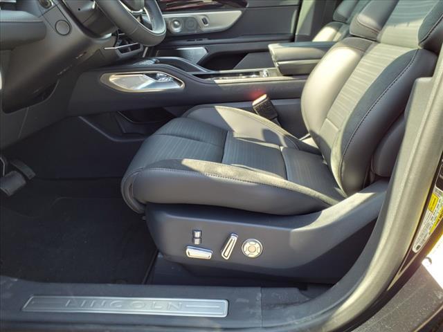 new 2025 Lincoln Nautilus car, priced at $72,160