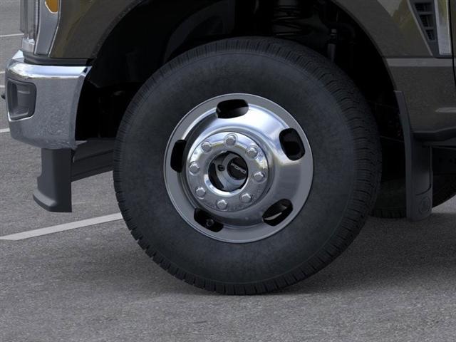 new 2025 Ford F-350 car, priced at $79,180