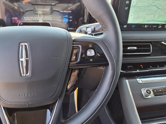 new 2025 Lincoln Aviator car, priced at $80,370