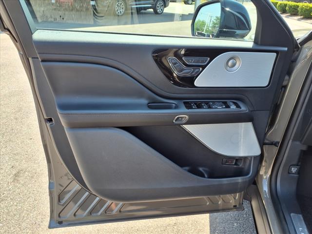 new 2025 Lincoln Aviator car, priced at $80,370