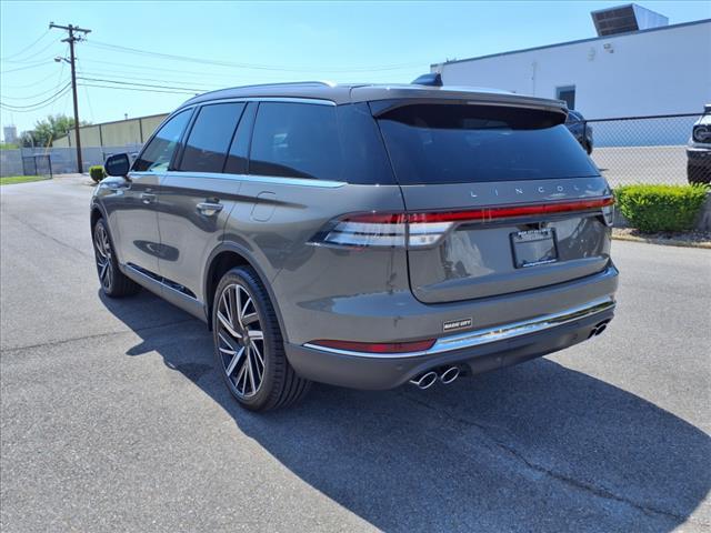 new 2025 Lincoln Aviator car, priced at $80,370