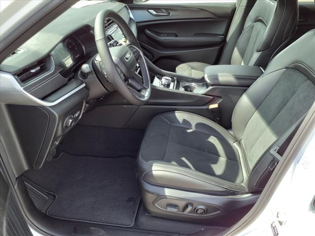 new 2025 Jeep Grand Cherokee L car, priced at $48,630