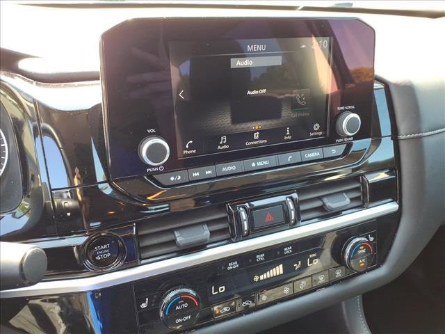 used 2025 Nissan Pathfinder car, priced at $32,000