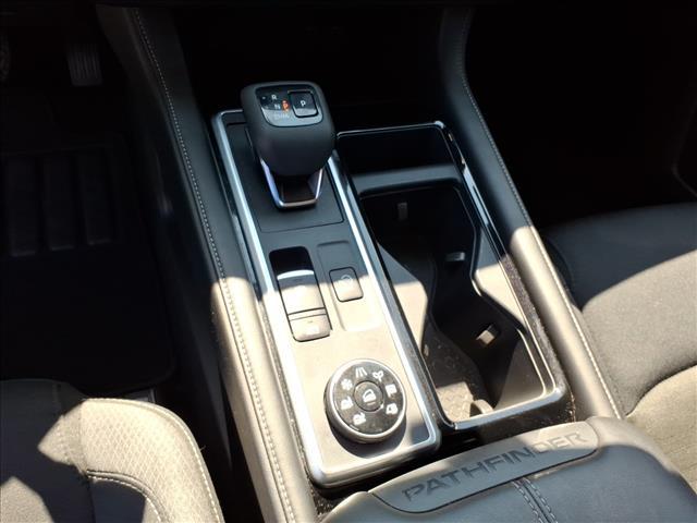 used 2025 Nissan Pathfinder car, priced at $32,000