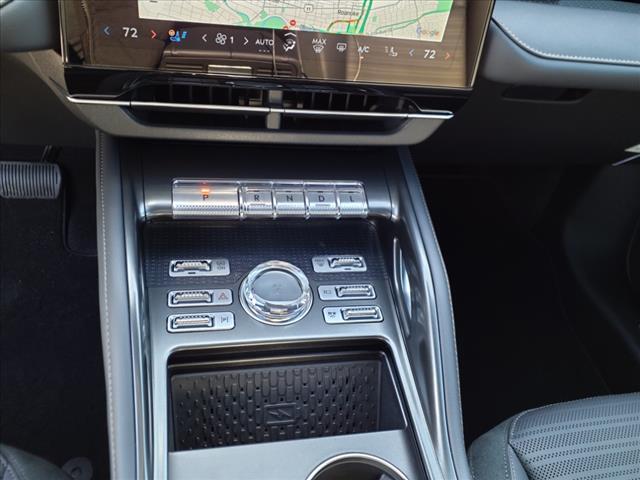 new 2025 Lincoln Nautilus car, priced at $67,705