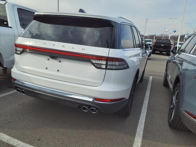 new 2025 Lincoln Aviator car, priced at $67,600