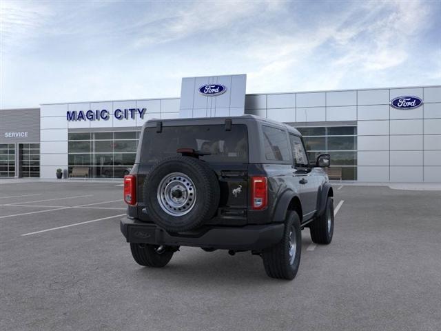 new 2025 Ford Bronco car, priced at $41,945