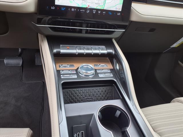 new 2025 Lincoln Nautilus car, priced at $70,910