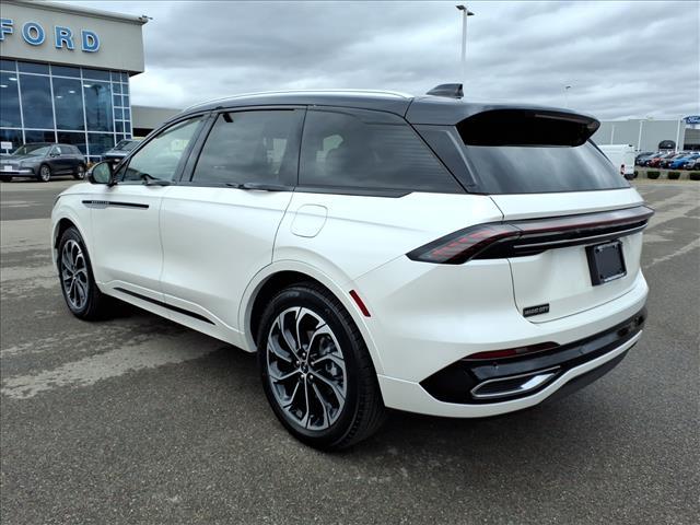 new 2026 Lincoln Nautilus car, priced at $67,452
