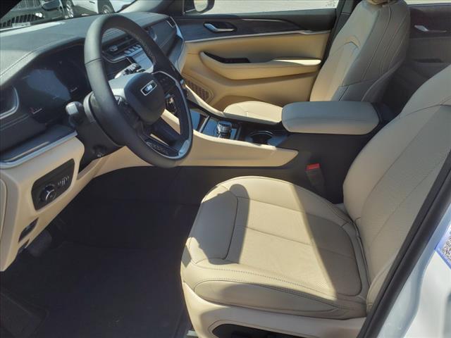 new 2025 Jeep Grand Cherokee L car, priced at $58,060