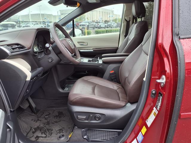 used 2024 Toyota Sienna car, priced at $59,995