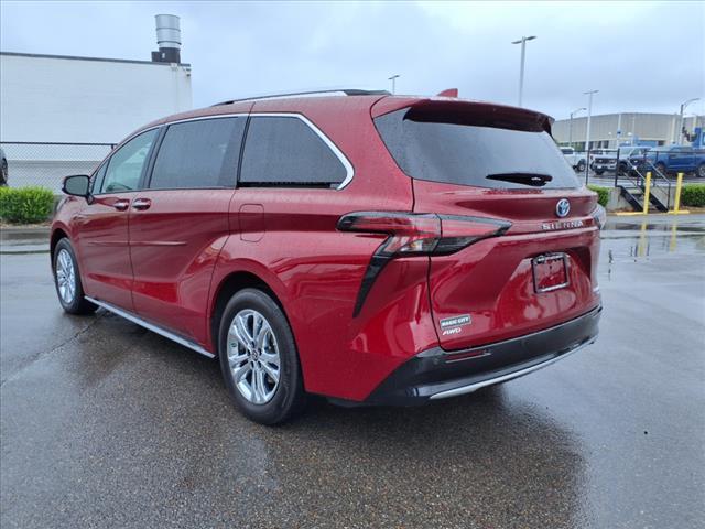 used 2024 Toyota Sienna car, priced at $59,995