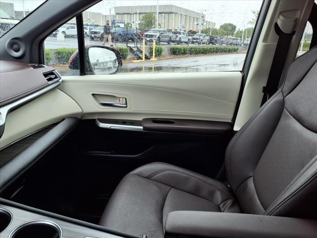 used 2024 Toyota Sienna car, priced at $59,995