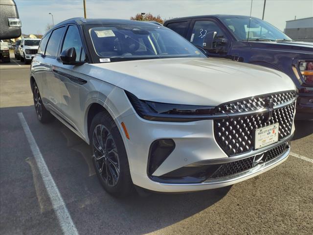 new 2025 Lincoln Nautilus car, priced at $63,355