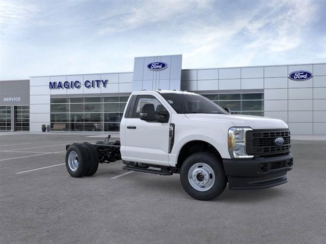 new 2025 Ford F-350 car, priced at $53,956
