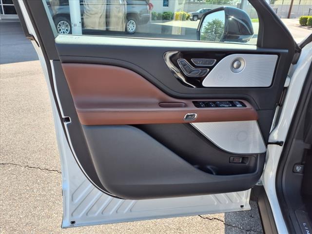 new 2025 Lincoln Aviator car, priced at $79,030