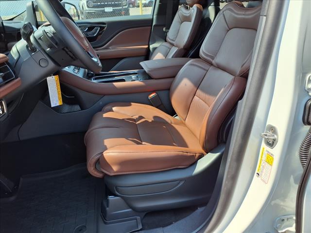 new 2025 Lincoln Aviator car, priced at $79,030
