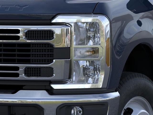new 2025 Ford F-350 car, priced at $75,360