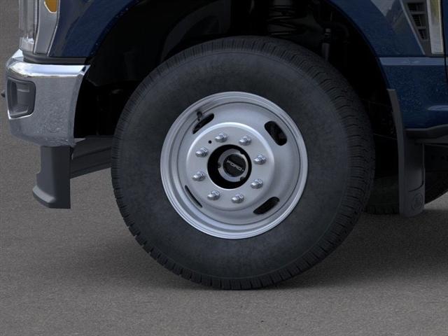 new 2025 Ford F-350 car, priced at $75,360