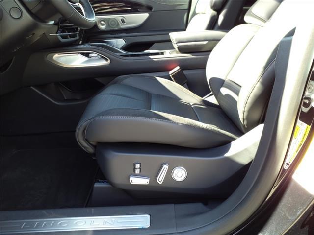 new 2025 Lincoln Nautilus car, priced at $72,160