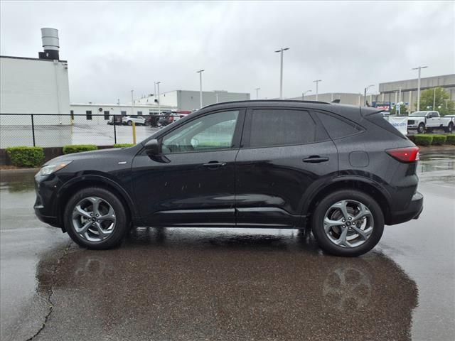 used 2023 Ford Escape car, priced at $28,900
