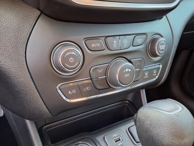 used 2019 Jeep Cherokee car, priced at $15,500