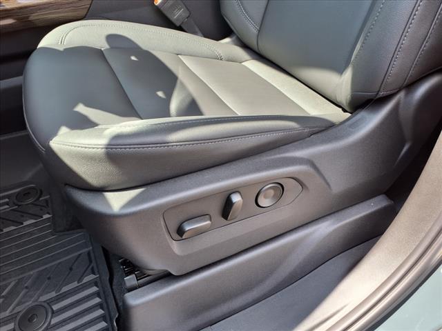 new 2025 Chevrolet Silverado 1500 car, priced at $66,370