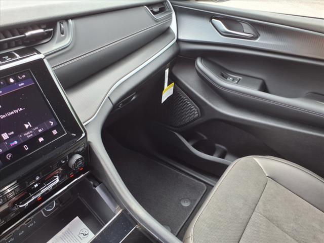new 2025 Jeep Grand Cherokee L car, priced at $48,730