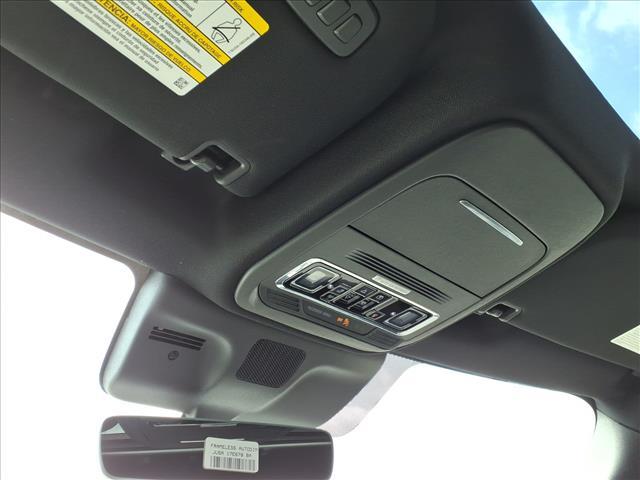 new 2025 Lincoln Navigator car, priced at $103,497