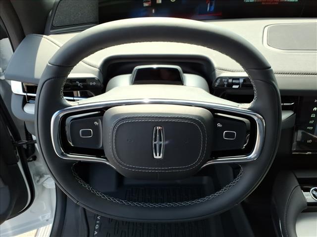 new 2025 Lincoln Navigator car, priced at $103,497