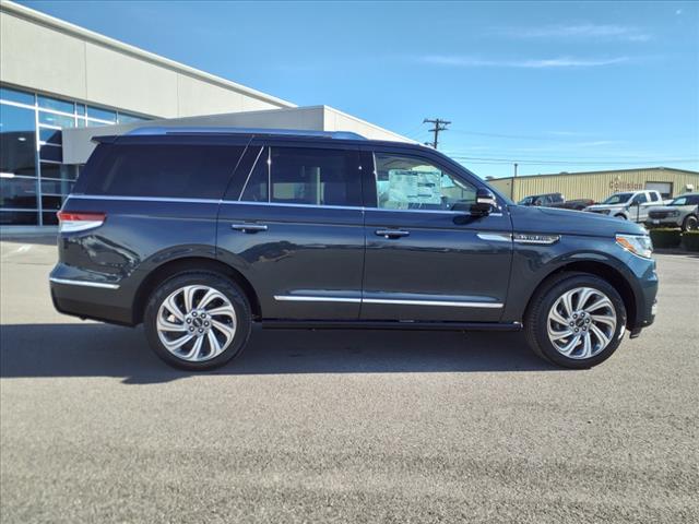 new 2024 Lincoln Navigator car, priced at $107,550