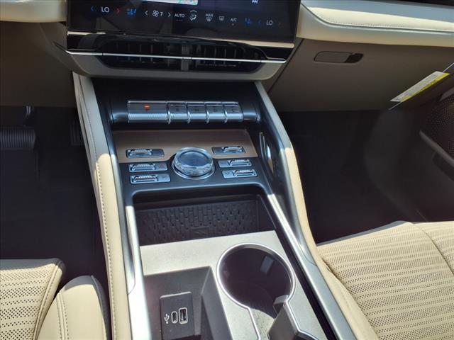 new 2025 Lincoln Nautilus car, priced at $65,491