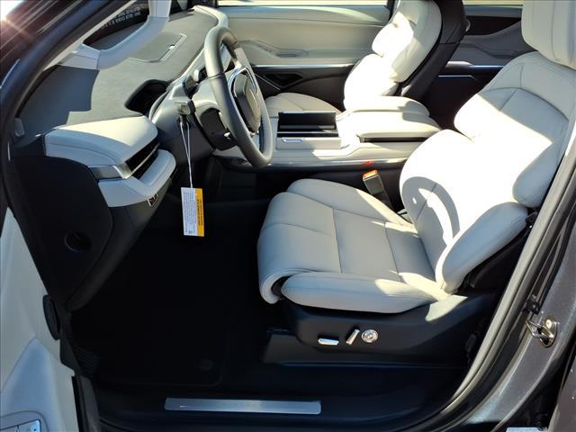 new 2025 Lincoln Navigator car, priced at $102,090