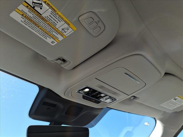 new 2025 Lincoln Navigator car, priced at $102,090