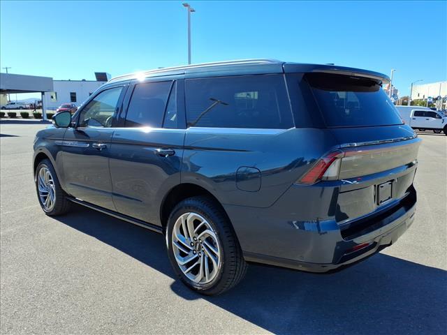 new 2025 Lincoln Navigator car, priced at $102,090