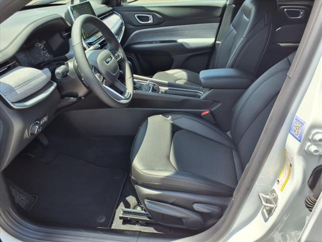 new 2025 Jeep Compass car, priced at $30,165