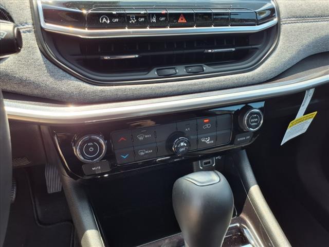 new 2025 Jeep Compass car, priced at $30,165