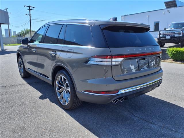 new 2025 Lincoln Aviator car, priced at $68,615