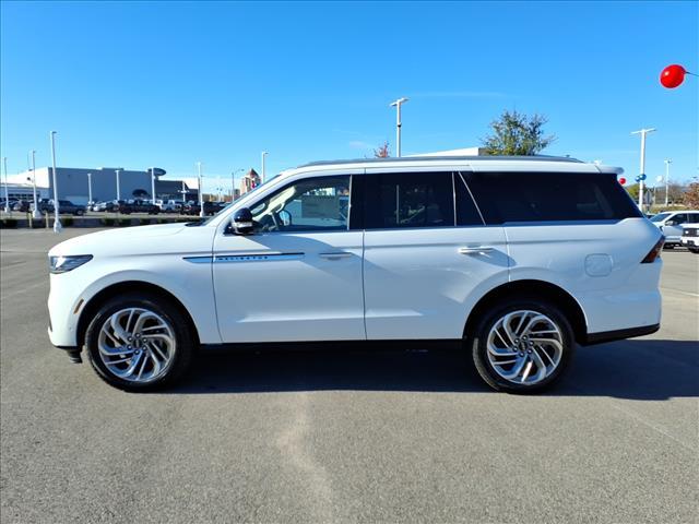 new 2025 Lincoln Navigator car, priced at $105,085