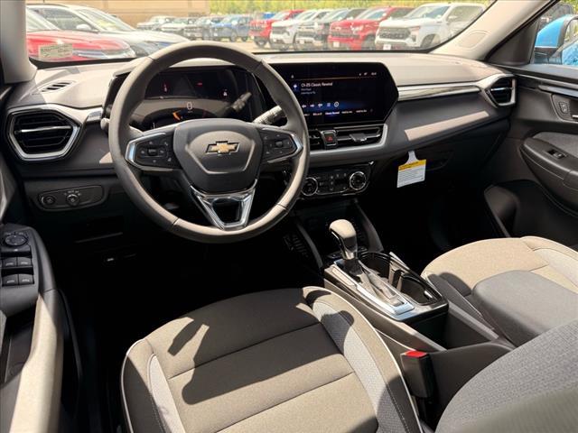 new 2025 Chevrolet TrailBlazer car, priced at $30,475